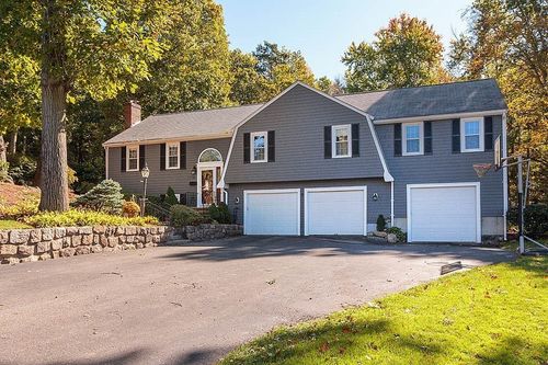 48 Patricia Dr, Milton, MA, 02186-4730 | Card Image