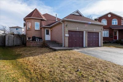 9 Kestrel Crt, House other with 2 bedrooms, 3 bathrooms and 6 parking in Barrie ON | Image 1