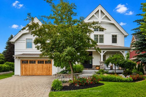 136 Snowbridge Way, Blue Mountains, ON, L9Y0V1 | Card Image