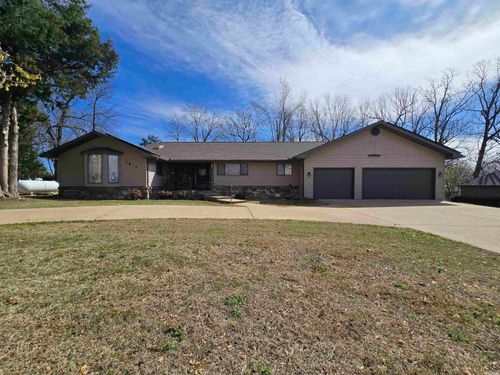 1819 Fairway Dr, Mountain Home, AR, 72653-2802 | Card Image