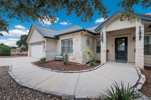 1138 Royal Eagle, Fischer, TX, 78623-2520 | Card Image
