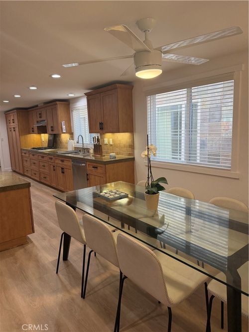 apt-a-4823 River Ave, Newport Beach, CA, 92663-2486 | Card Image