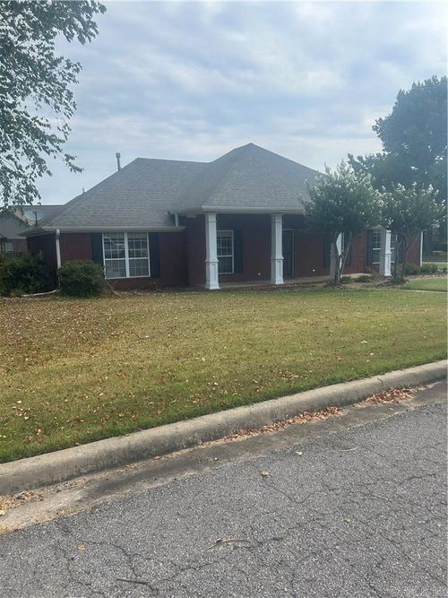 2008 W 8th St, Russellville, AR, 72801-5655 | Card Image