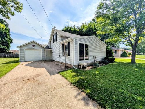 725 Main Street, WRIGHTSTOWN, WI, 54180 | Card Image