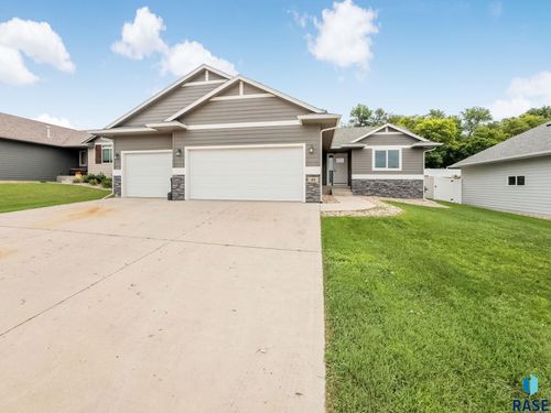 48 N 6th St, Baltic, SD, 57003-2047 | Card Image