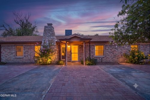 4279 Boy Scout Ln, El Paso, TX, 79922-2346 | Card Image