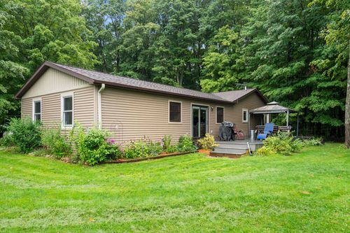 5275 Pierce Rd, Kingsley, MI, 49649-9606 | Card Image
