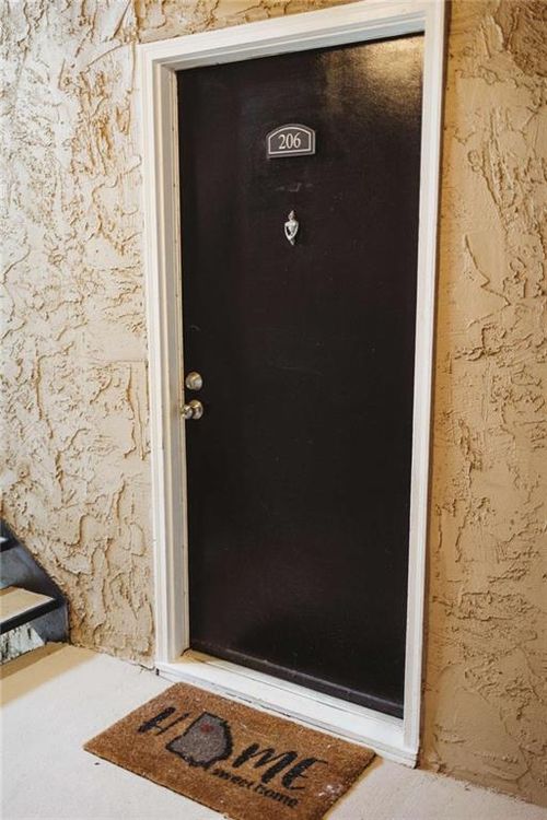 3160 Seven Pines Ct, Atlanta, GA, 30339-5855 | Card Image