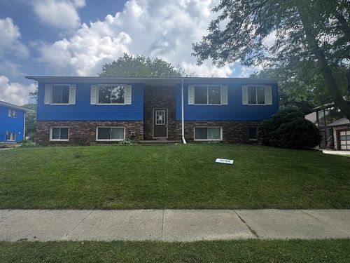 2929 Turbot Dr, Madison, WI, 53713-4911 | Card Image