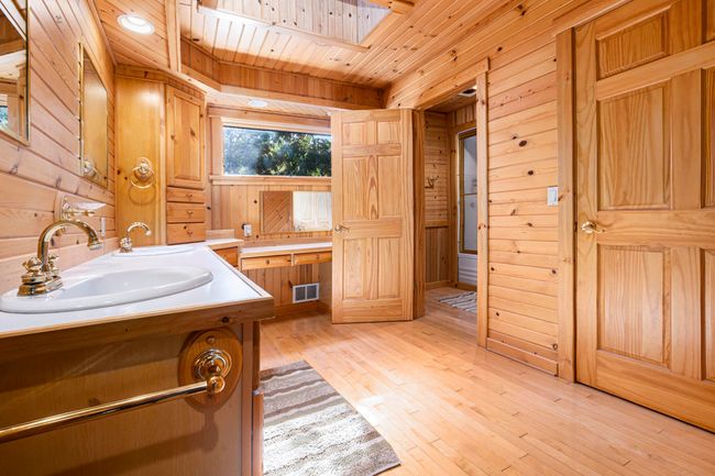 Master bath | Image 16