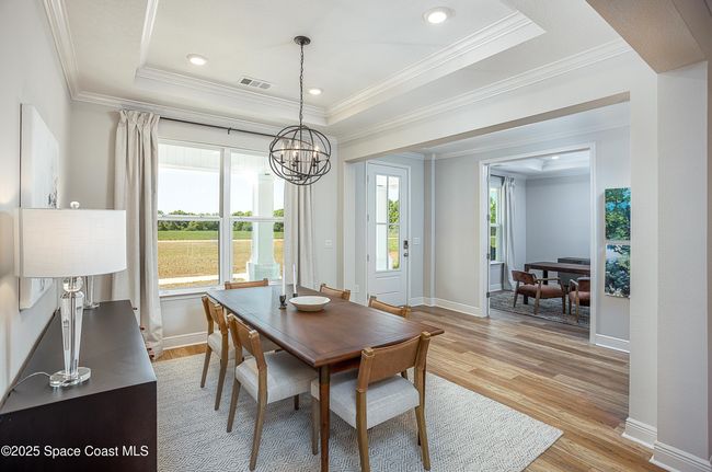Model home - actual features may vary. | Image 8