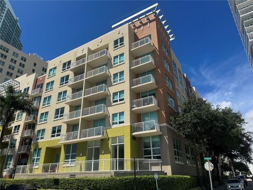 apt-126-2000 N Bayshore Dr, Miami, FL, 33137-5110 | Card Image