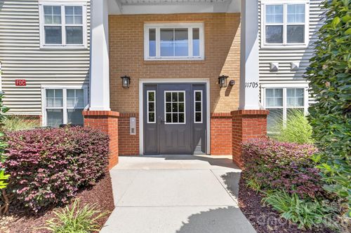 11721 Ridgeway Park Drive, Charlotte, NC, 28277 | Card Image