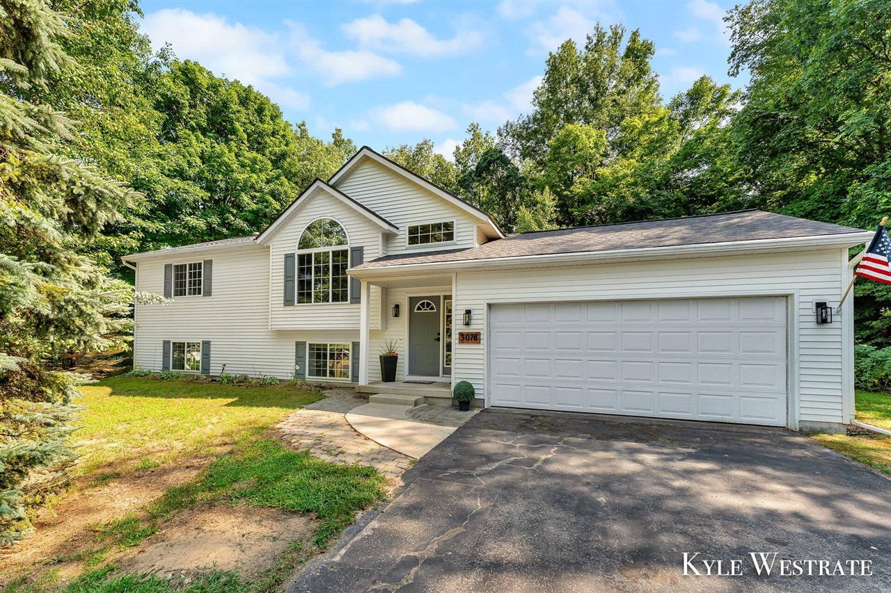 Root Ct, Cedar Springs, MI 49319