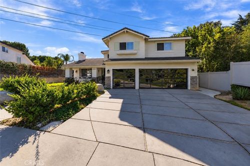 24585 Lola Ln, Newhall, CA, 91321-5017 | Card Image