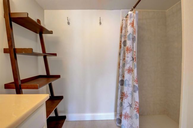 UNIT-202 - 16 Royal Palm Way, Condo with 2 bedrooms, 2 bathrooms and null parking in Boca Raton FL | Image 27