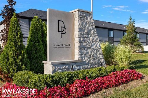 51428 Marlin Dr, New Baltimore, MI, 48051-2358 | Card Image