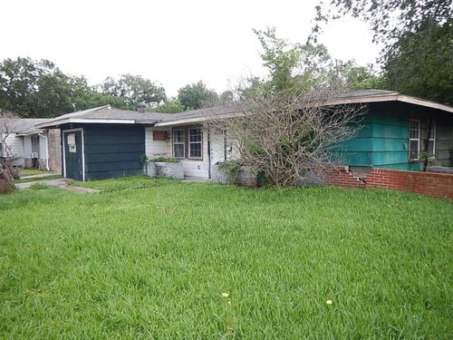 5251 Perry St, Houston, TX, 77021-3750 | Card Image