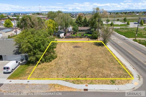 1512 Canyon Ave, Idaho Falls, ID, 83402-1565 | Card Image