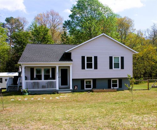 191 Celeste Eufola Rd, Statesville, NC, 28677-8492 | Card Image