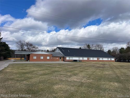 7034 Imlay City Rd, Clyde, MI, 48049-2805 | Card Image