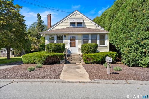 632 Vauxhall Street Ext, Waterford, CT, 06385-4350 | Card Image
