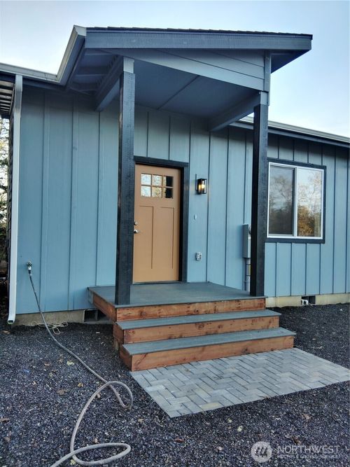 659 Sunset Ave Ne, Ocean Shores, WA, 98569-9585 | Card Image