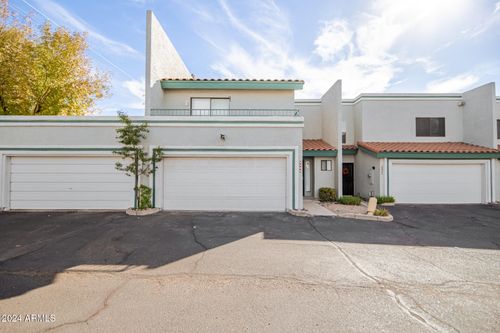 6705 W Orchid Ln, Peoria, AZ, 85345-8417 | Card Image
