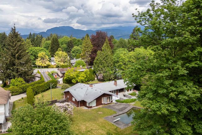 21764 124 Ave, House other with 3 bedrooms, 4 bathrooms and 8 parking in Maple Ridge BC | Image 36