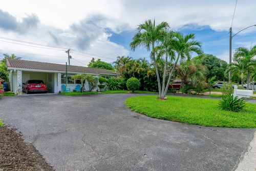 1318 Cardinal Ln, Lantana, FL, 33462-4206 | Card Image