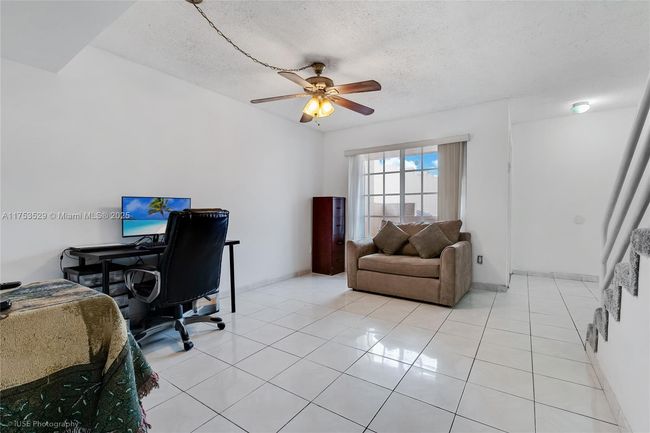 APT-100 - 10395 Sw 154 Th Circle Ct, Townhouse with 2 bedrooms, 3 bathrooms and null parking in Miami FL | Image 7