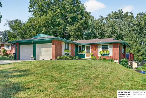 13576 Walnut St, Omaha, NE, 68144-1268 | Card Image