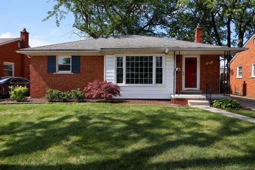 21101 Yale Street, St Clair Shores, MI, 48081 | Card Image