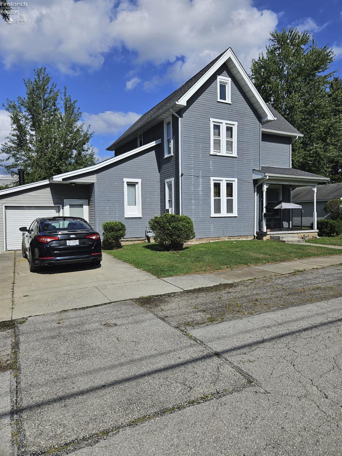 Manahan Ave, Norwalk, OH 44857