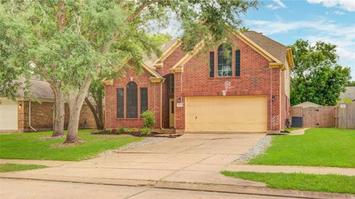 107 Mango St, Lake Jackson, TX, 77566-5121 | Card Image