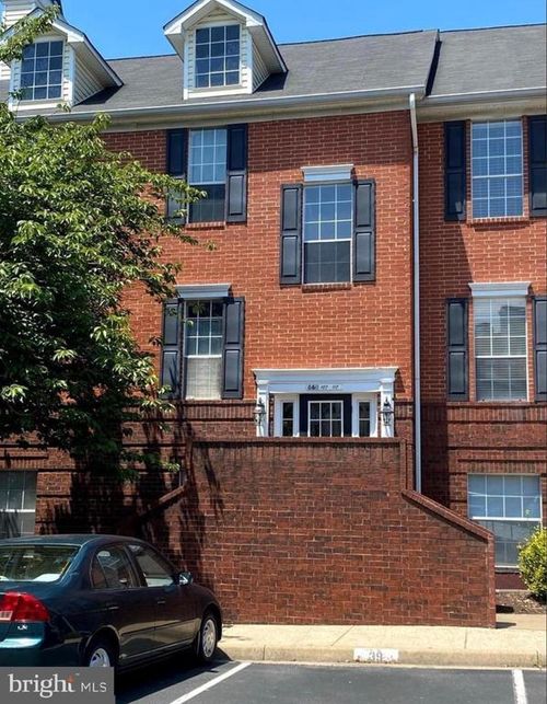 unit-111-660 Gateway Dr Se, LEESBURG, VA, 20175-4072 | Card Image