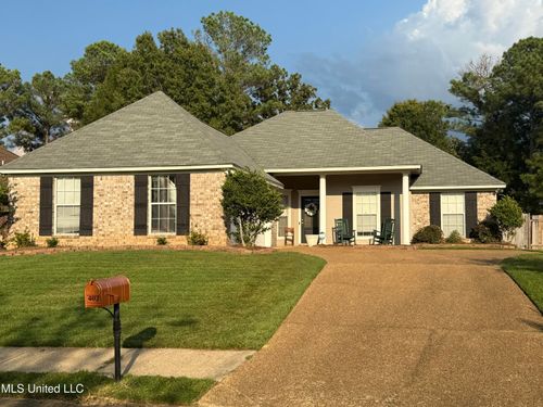 402 Bedford Pl, Brandon, MS, 39047-4532 | Card Image