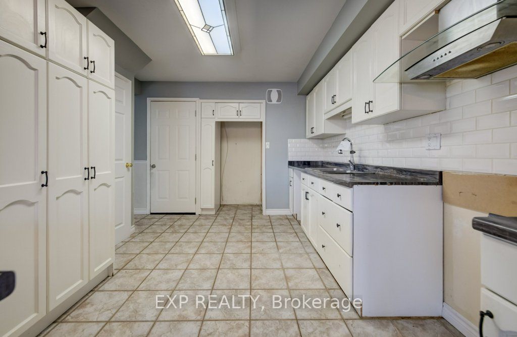 Residential in Hamilton 4