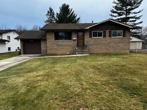 23939 Fairlawn Drive, North Olmsted, OH, 44070 | Card Image