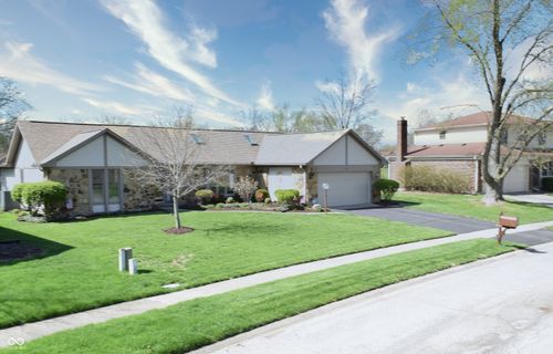 8014 Bayview Point, Indianapolis, IN, 46256 | Card Image