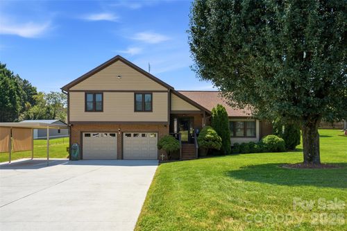 118 Sherwood Dr, Taylorsville, NC, 28681-7603 | Card Image