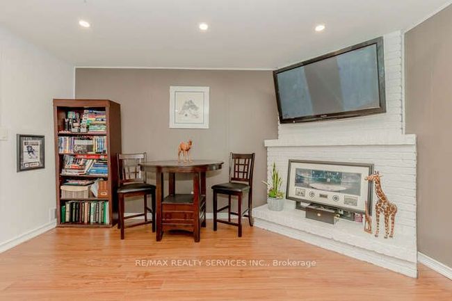 32 Simmons Blvd, House other with 3 bedrooms, 2 bathrooms and 4 parking in Brampton ON | Image 35