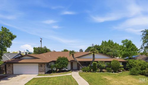 3124 Audubon Drive, Bakersfield, CA, 93301 | Card Image