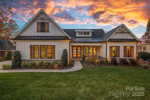 162 W Maranta Rd, Mooresville, NC, 28117-6337 | Card Image