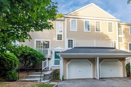 805-805 Kittering Way, Worcester, MA, 01609-1177 | Card Image
