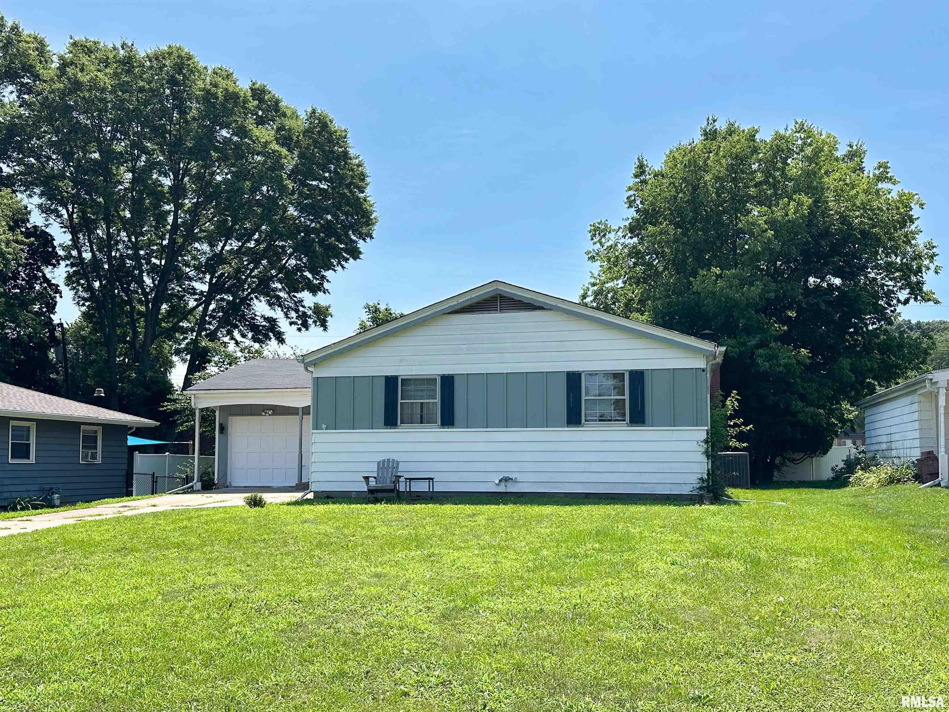 Residential in Peoria Heights 3