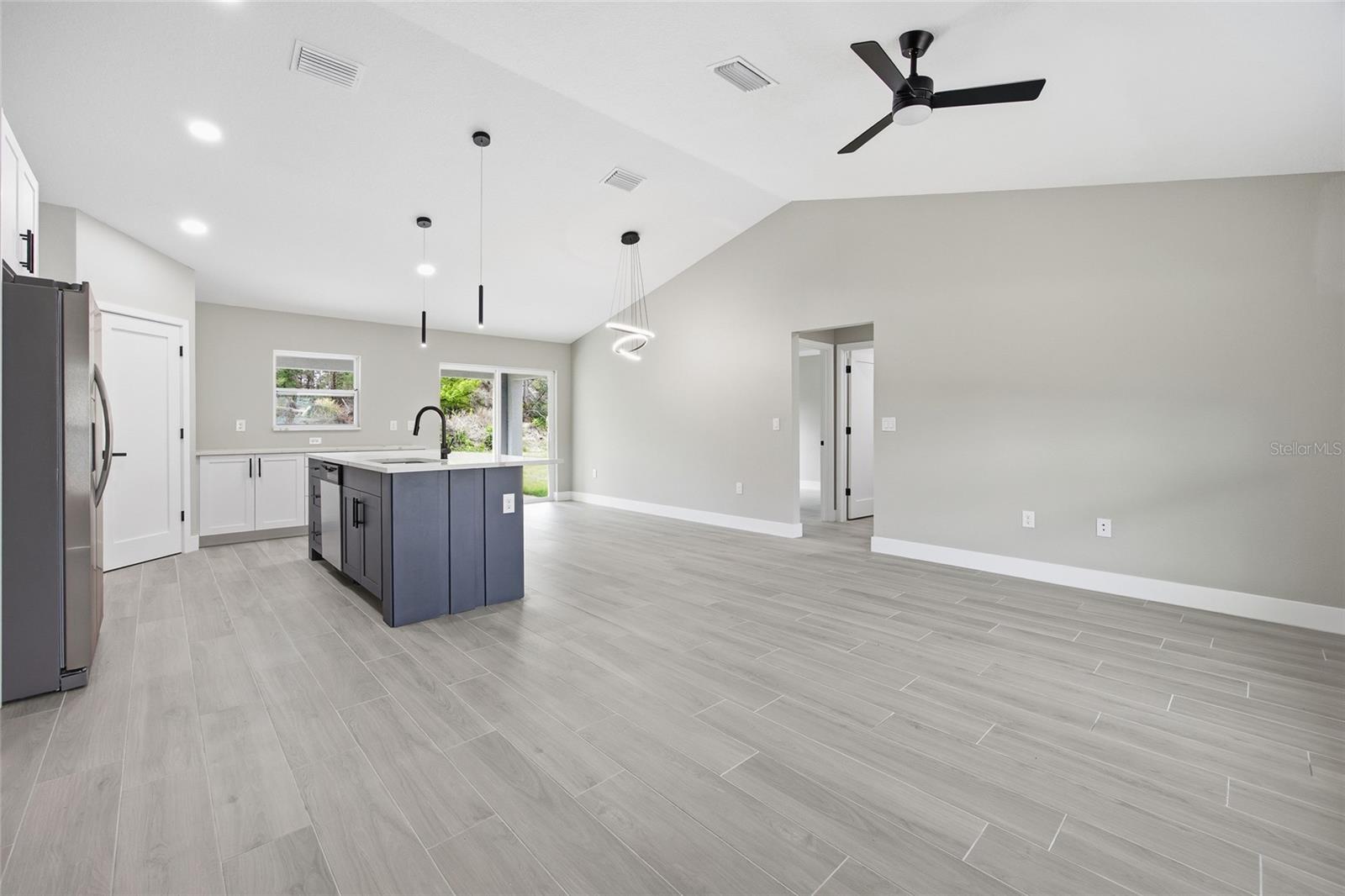 Residential in CITRUS SPRINGS 3