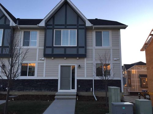 972 Nolan Hill Blvd Nw, Calgary, AB, T3R0Z7 | Card Image