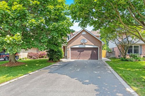 400 Devonshire Terr, Ancaster, ON, L9G4R6 | Card Image