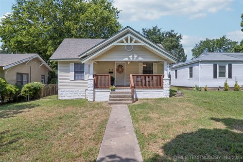 810 N Lincoln Ave, Sand Springs, OK, 74063-7819 | Card Image